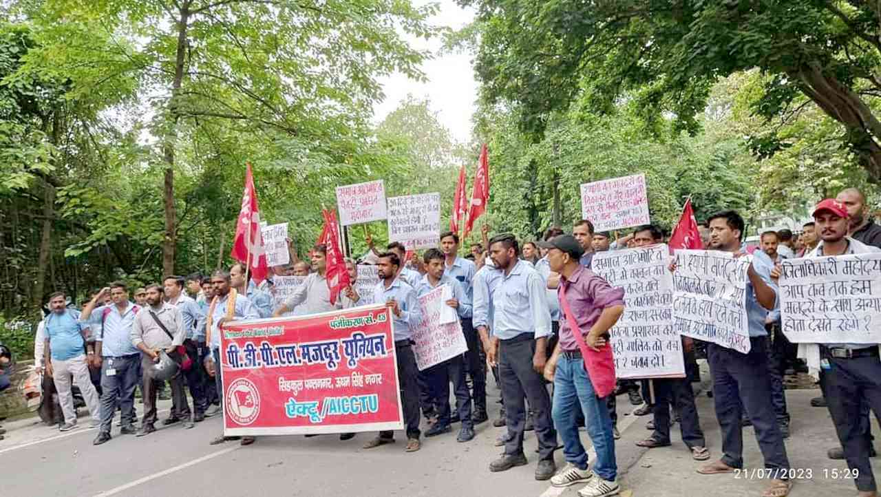 Retrenched Workers Protest Completes Hundred Days in Uttarakhand