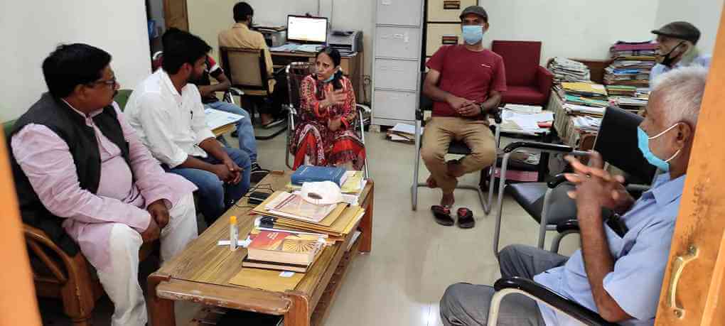 Sudama Prasad leads Team Visit to Khudabakhsh Library