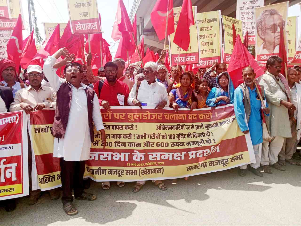 Thousands Protest in Bihar Demanding Immediate Stop on Evictions