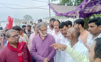 CPIML GS visits Flood Affected Areas in Bihar